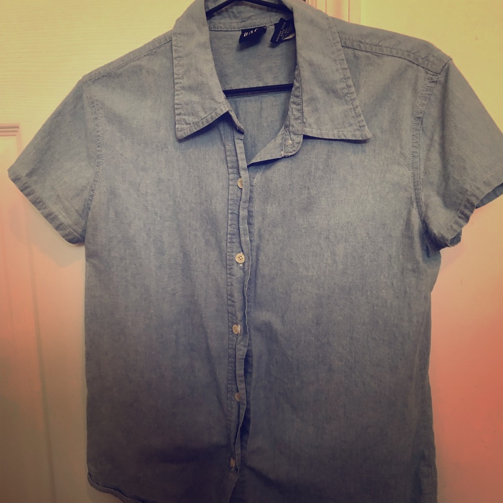Gap chambray/denim short sleeve button down